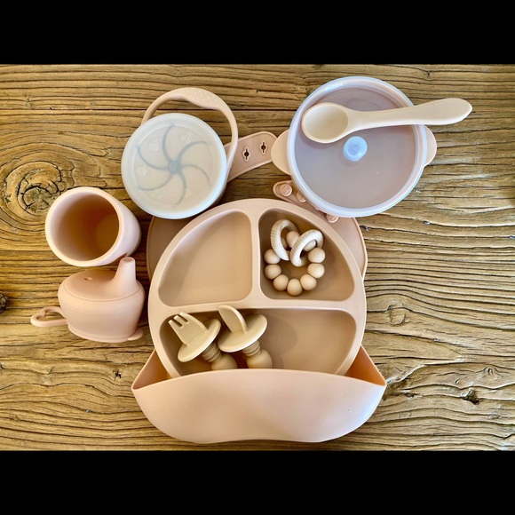 Silicone baby plate set BRAND NEW - Picture 1 of 2